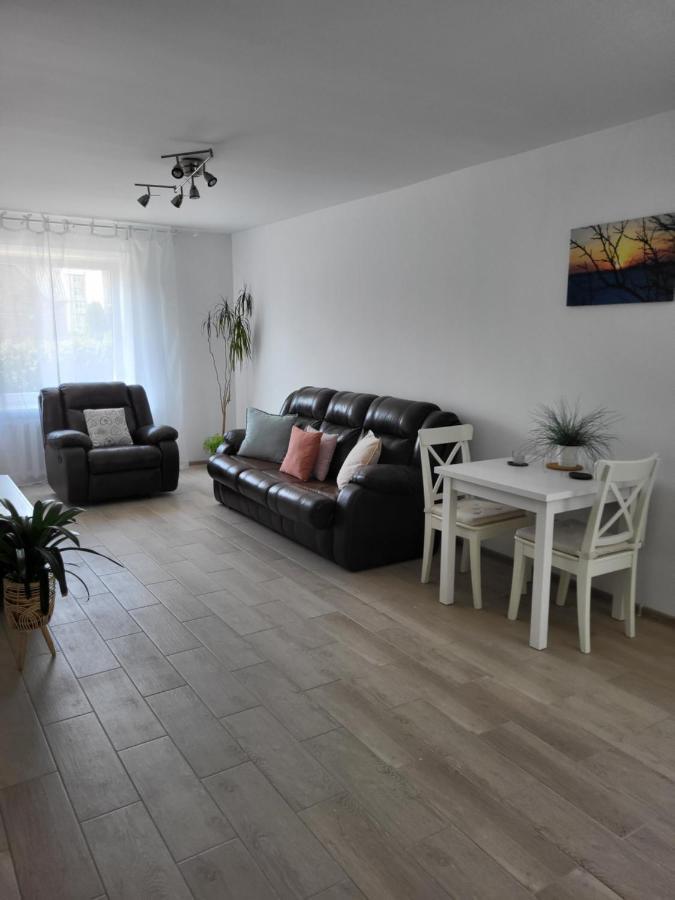 Joreda Apartamentai Birzai Bagian luar foto